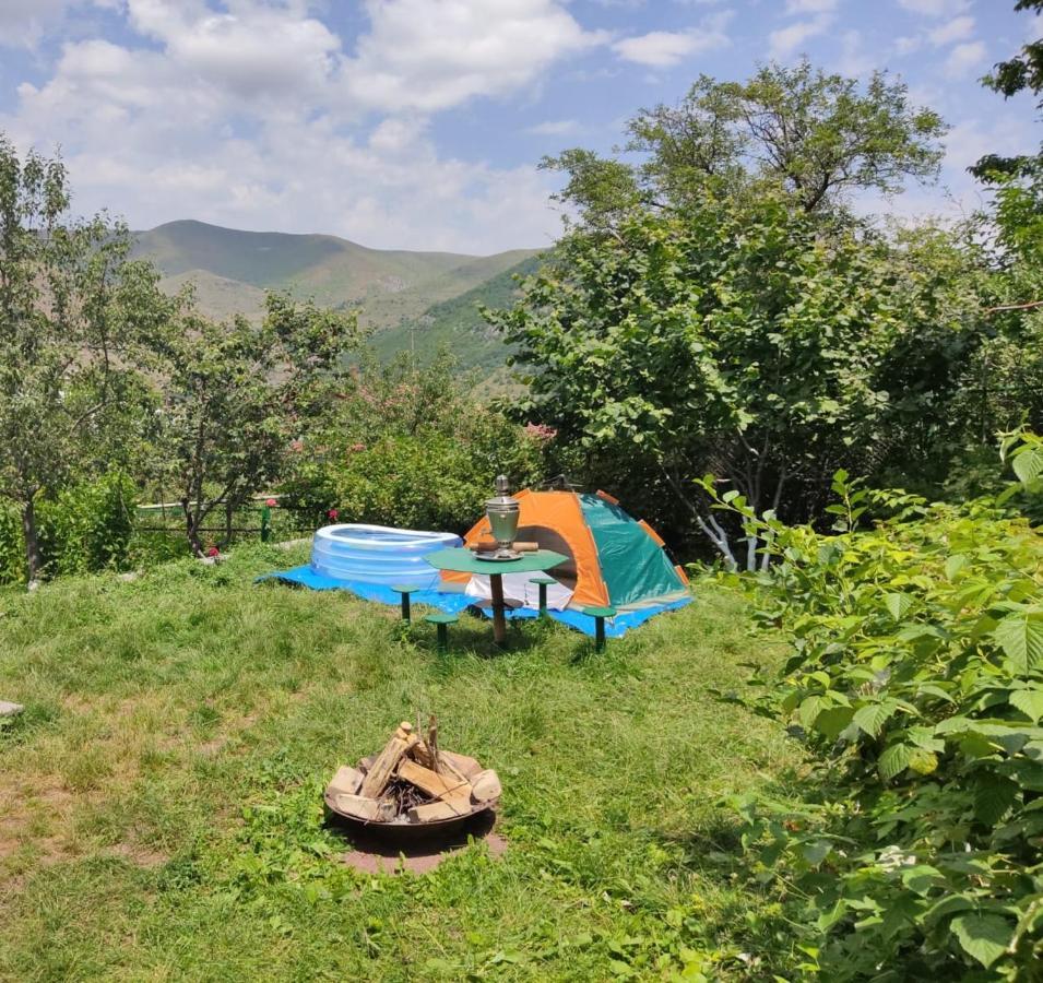 Hayi Tun Guest House Goris Buitenkant foto