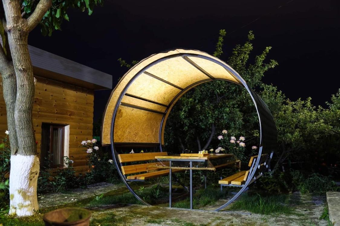 Hayi Tun Guest House Goris Buitenkant foto