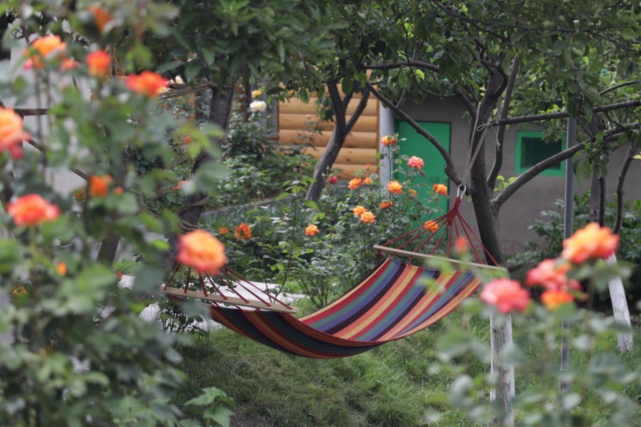 Hayi Tun Guest House Goris Buitenkant foto