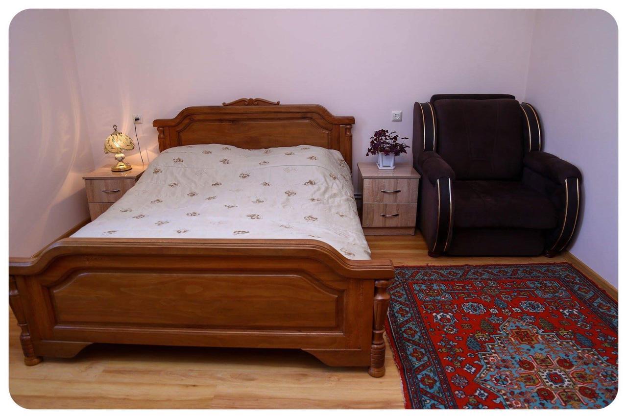 Hayi Tun Guest House Goris Buitenkant foto